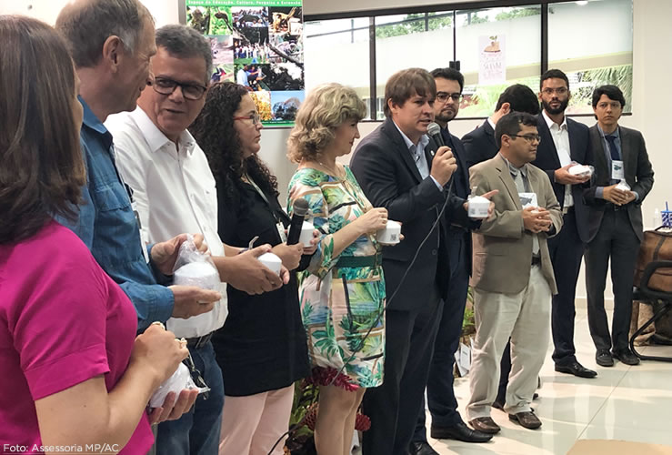 Evento discute secas e inundações na bacia do rio Acre Evento discute secas e inundações na bacia do rio Acre