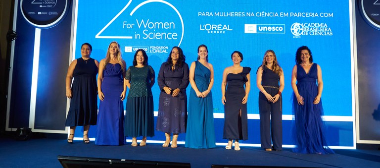 Professora da 55BET 55BET app é premiada pelo 20º Programa L’Oréal-Unesco.jpg