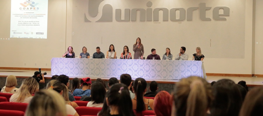 Guida Aquino participa de evento sobre integração ensino-saúde.jpg