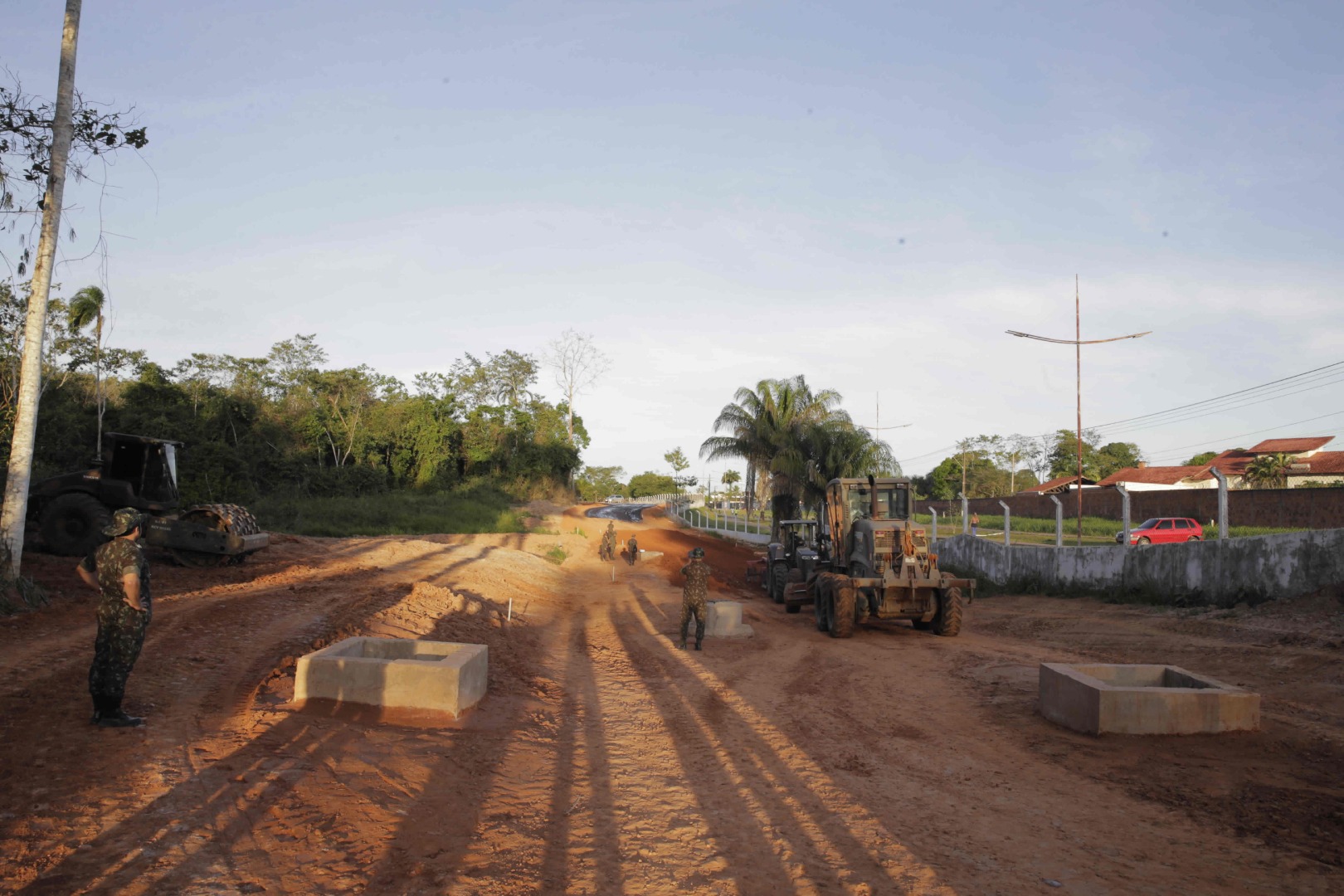 1406202211.jpg 1406202211.jpg