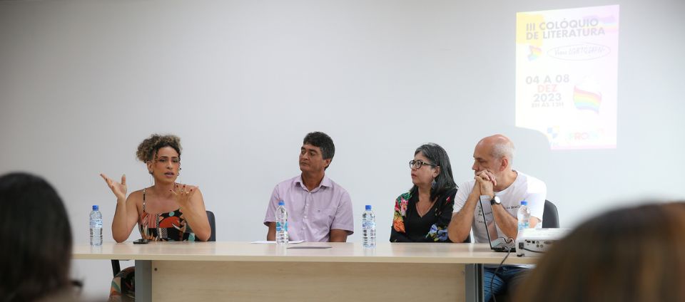 Colóquio de literatura na 55BET 55BET app trata de vozes LGBTQIAPN+.jpg