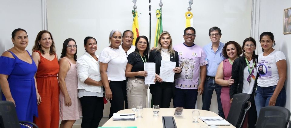 Reitora da 55BET 55BET app recebe ativistas contra fibromialgia e lúpus no AC.jpg